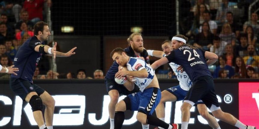 23.04.2016., Arena Zagreb, Zagreb – Prva utakmica cetvrtfinala Velux EHF Lige prvaka, RK PPD Zagreb – Paris Saint-Germain. Henrik Mollgaard Jensen, Stefan Vujic, Mikkel Hansen. Photo: Dalibor Urukalovic/PIXSELL 23.04.2016., Arena Zagreb, Zagreb – Prva utakmica cetvrtfinala Velux EHF Lige prvaka, RK PPD Zagreb – Paris Saint-Germain. Henrik Mollgaard Jensen, Stefan Vujic, Mikkel Hansen. Photo: Dalibor Urukalovic/PIXSELL