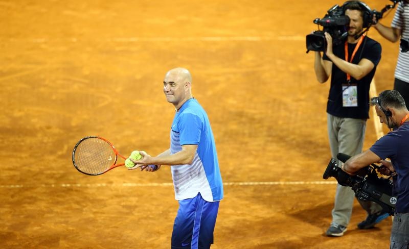 Agassi, Ferrero i Ivanišević odigrali egizibiciju u Umagu. Photo: Slavko Midzor/PIXSELL Agassi, Ferrero i Ivanišević odigrali egizibiciju u Umagu. Photo: Slavko Midzor/PIXSELL
