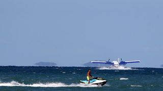 Novalja: Hidroavion sve popularniji način prijevoza između otoka i kopna