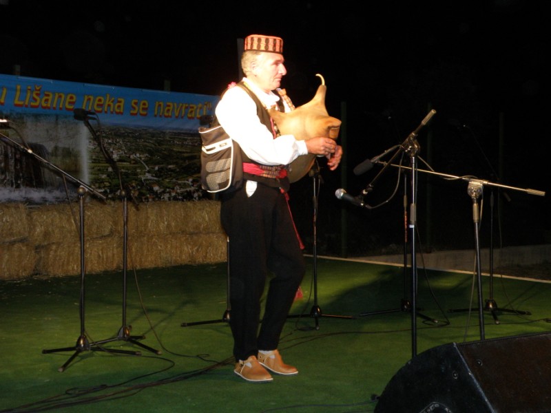Lišane Ostrovičke: 1. Večer ojkanja “Od Sinja do Nina i Brinja”, Foto: Marko Mane Ledenko