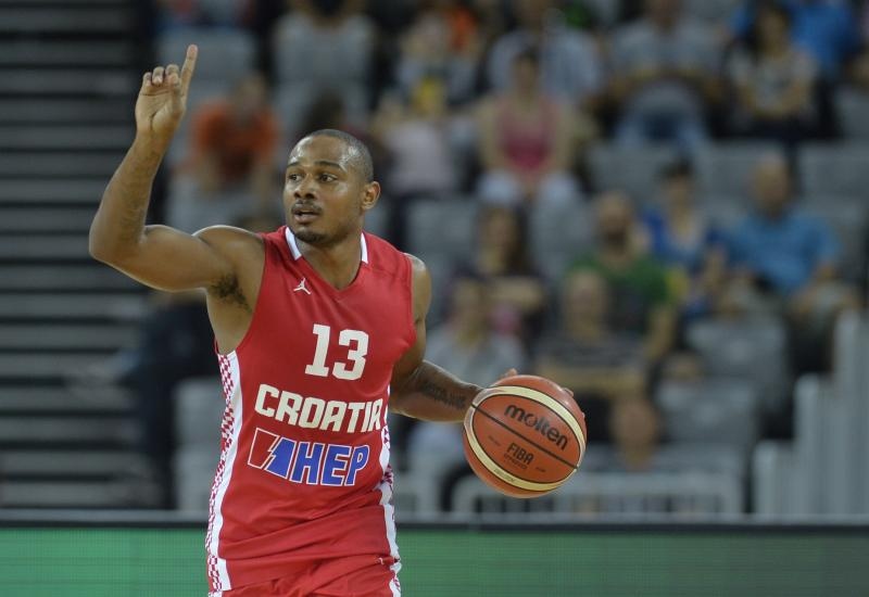 Arena Zagreb, Zagreb – Pripremni turnir za EuroBasket 2015., Hrvatska – Izrael. Photo: Igor Kralj i Marko Lukunic/PIXSELL Arena Zagreb, Zagreb – Pripremni turnir za EuroBasket 2015., Hrvatska – Izrael. Photo: Igor Kralj i Marko Lukunic/PIXSELL