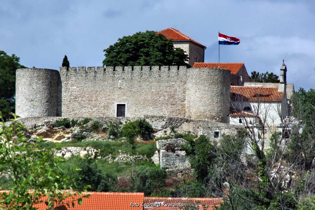 Benkovac – kaštel Benković, foto: Leonard Kvarantan Benkovac – kaštel Benković, foto: Leonard Kvarantan