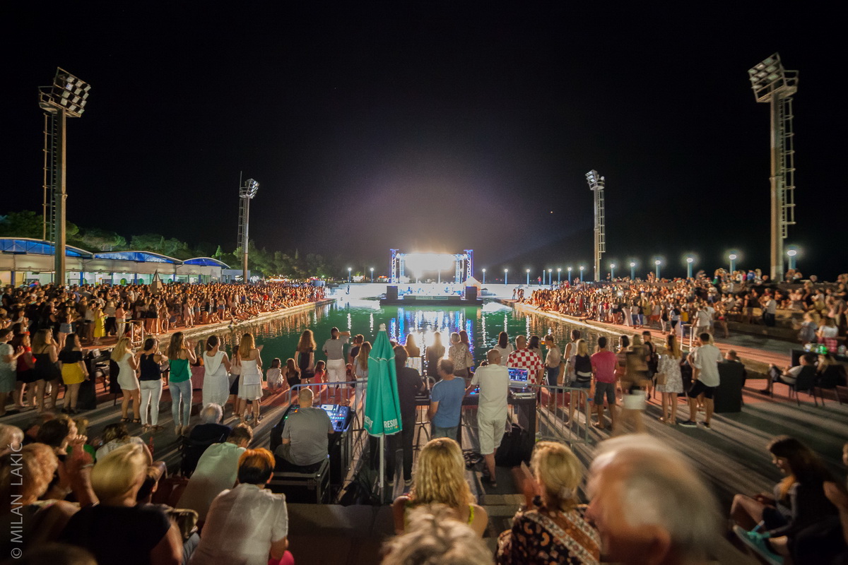 Severina oduševila nastupom na bazenu Ilirije u Biogradu