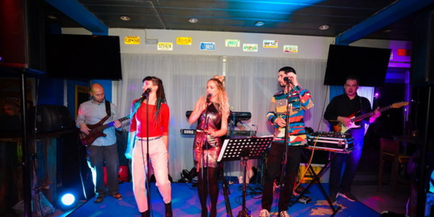 Image 381009 (auto) Image 381009 (auto)