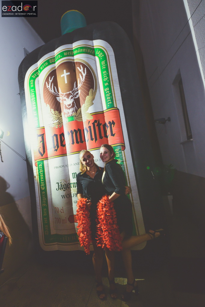 Connect @ Teatro bar & Zlatni kutić Connect @ Teatro bar & Zlatni kutić