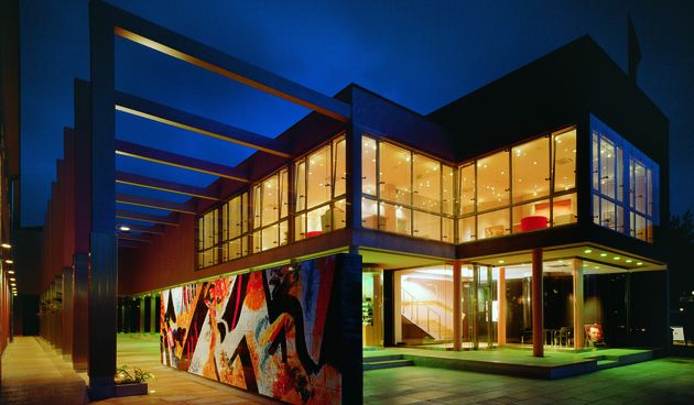 Izložba slika i skulptura Šime Perića u Galeriji Adris