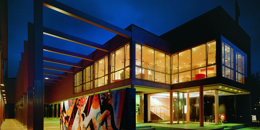 Izložba slika i skulptura Šime Perića u Galeriji Adris