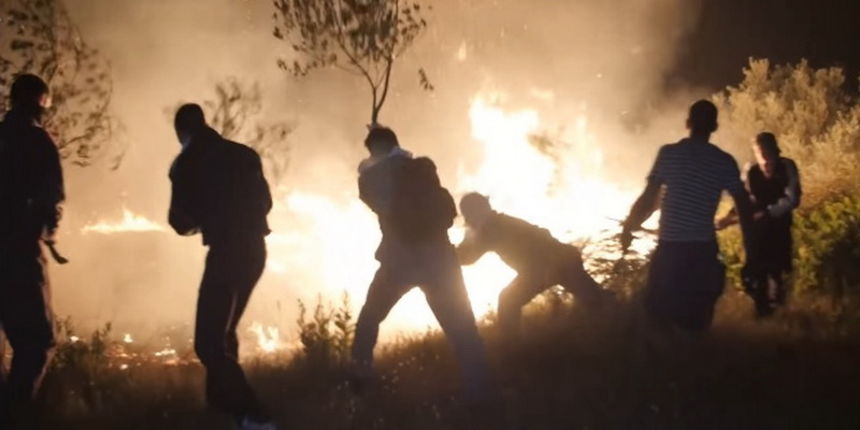 Mještani Kamena bez kapi vode granama gasili požar