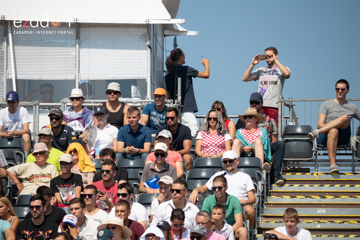 Davis Cup: Vruća navijačka atmosfera u meču Ćilića i Querreya