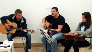 Kava pretočena u pjesmu – večer poezije u Muzeju antičkog stakla. Foto: Gordana Šarić