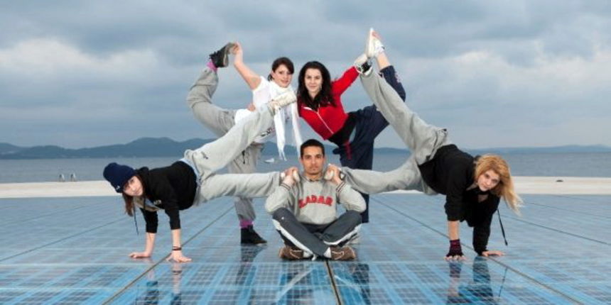 Plesna skupina Floorshakers