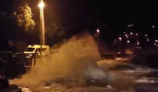 Olujno jugo u Voloskom. Screenshot youtube