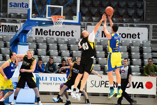 3. OTP masters vetera.a, M 45+: Vitalac Split – Maccabi Tel Aviv 66-56, foto. Iva Perinčić 3. OTP masters vetera.a, M 45+: Vitalac Split – Maccabi Tel Aviv 66-56, foto. Iva Perinčić