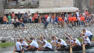 Opuzen: Utrke veslača za startne pozicije za 19. maraton lađa na Neretvi. Photo: Damir Špehar/PIXSELL