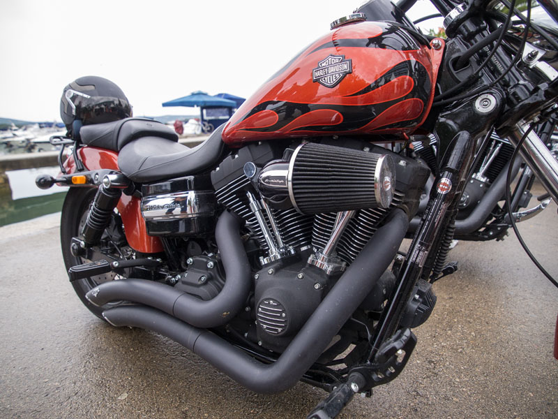 OLYMPUS DIGITAL CAMERA OLYMPUS DIGITAL CAMERA