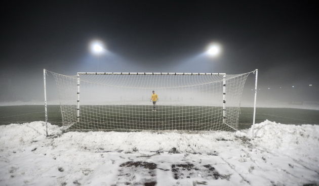 Karlovac, 271110.
Gradski stadion Karlovac
Nogometna utakmica 17. kola Prve HNL izmedju NK Karlovac i NK Zadar.
Na slici: na stadionu su prevladavali pravi zimski uvjeti.
Foto: Sime Sokota / CROPIX