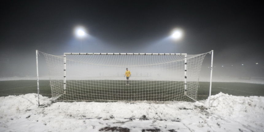 Karlovac, 271110.
Gradski stadion Karlovac
Nogometna utakmica 17. kola Prve HNL izmedju NK Karlovac i NK Zadar.
Na slici: na stadionu su prevladavali pravi zimski uvjeti.
Foto: Sime Sokota / CROPIX
