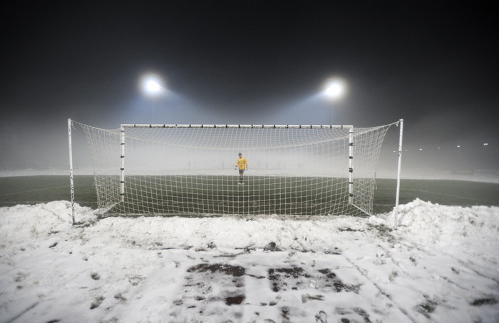 Karlovac, 271110.
Gradski stadion Karlovac
Nogometna utakmica 17. kola Prve HNL izmedju NK Karlovac i NK Zadar.
Na slici: na stadionu su prevladavali pravi zimski uvjeti.
Foto: Sime Sokota / CROPIX Karlovac, 271110.
Gradski stadion Karlovac
Nogometna utakmica 17. kola Prve HNL izmedju NK Karlovac i NK Zadar.
Na slici: na stadionu su prevladavali pravi zimski uvjeti.
Foto: Sime Sokota / CROPIX