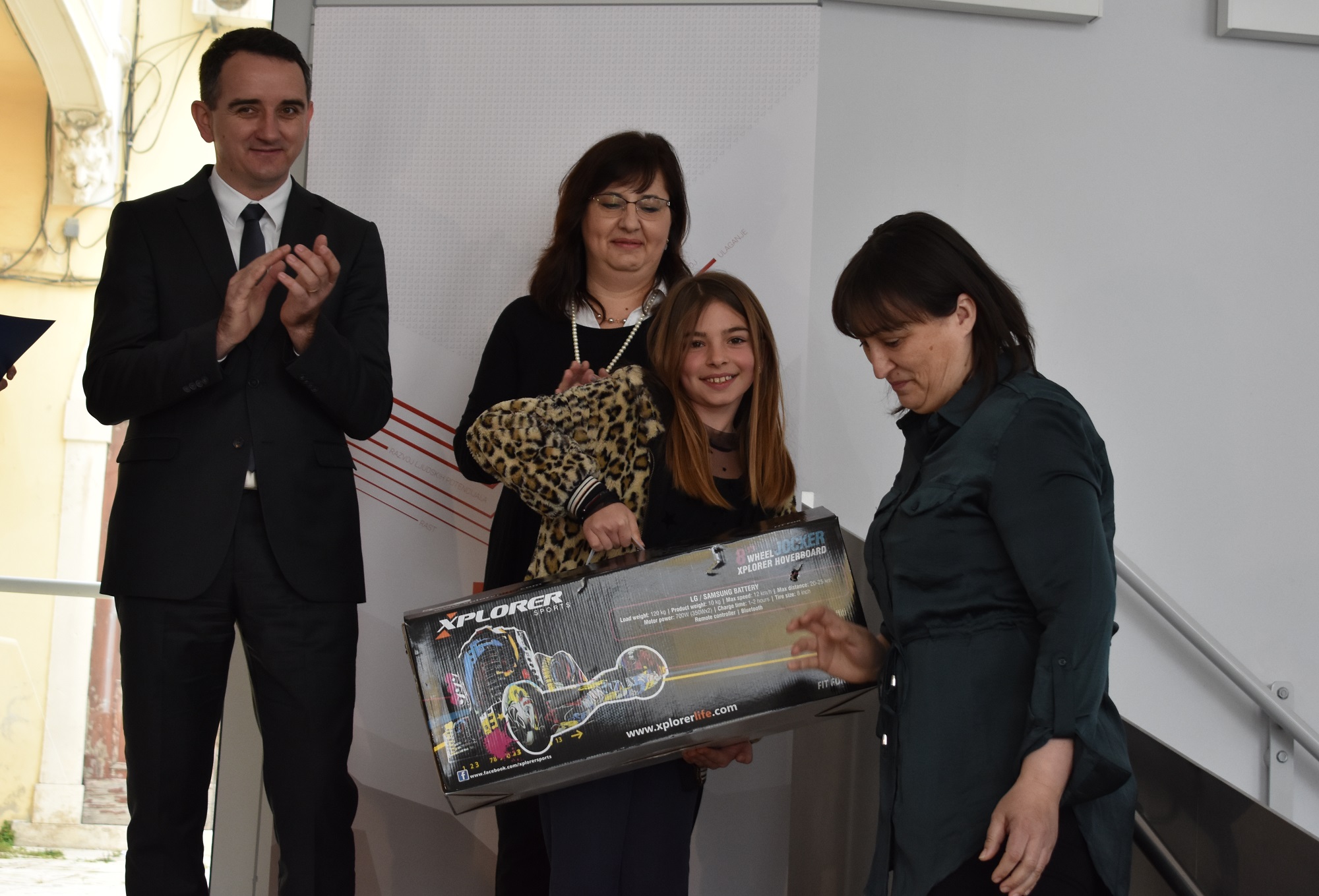 Dodjela nagrada učenicima za radove na natječaju “Hrvatska kakvu želimo” Dodjela nagrada učenicima za radove na natječaju “Hrvatska kakvu želimo”