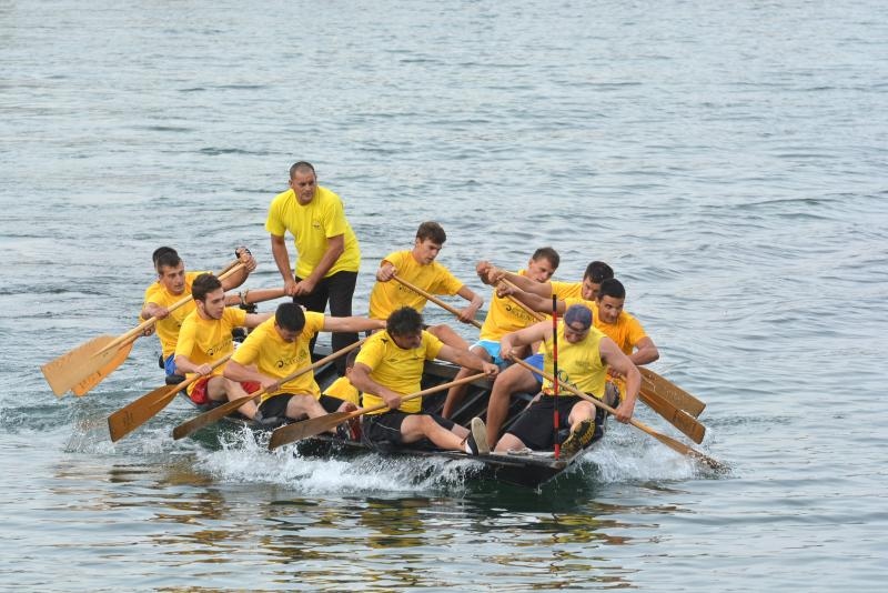 Opuzen: Utrke veslača za startne pozicije za 19. maraton lađa na Neretvi. Photo: Damir Špehar/PIXSELL