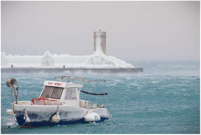 Đir po ledu okovanom Senju, Foto: Kristijan Orlić Đir po ledu okovanom Senju, Foto: Kristijan Orlić