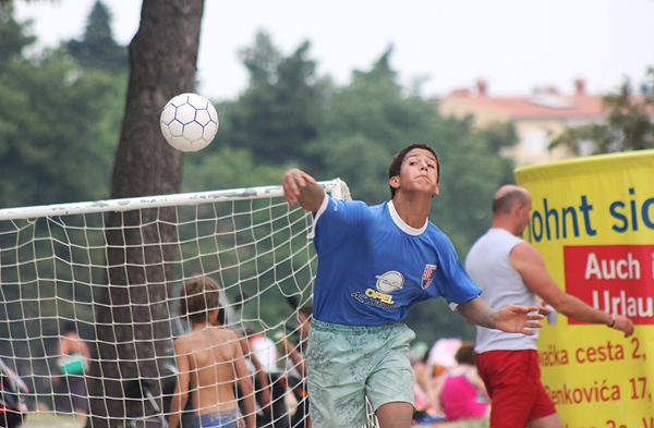 Turnir u nogometu na pijesku na Kolovarama (foto:Saša Čuka)