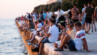 Bablje ljeto u Zadru: Riva je puna turista