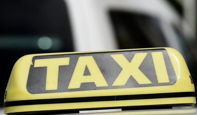 Sindikalni predstavnici zadarskih taksista upozorili su na sve cesce slucajeve prevare stranih drzavljana prilikom koristenja taksi usluga. Photo: