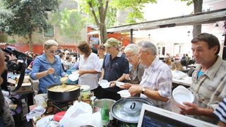 Građani od podneva uživaju u Varoškoj fešti, foto: Filip Brala/PIXSELL Građani od podneva uživaju u Varoškoj fešti, foto: Filip Brala/PIXSELL