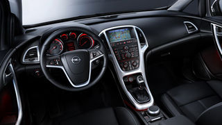 Opel Astra (foto: autoklub.hr) Opel Astra (foto: autoklub.hr)