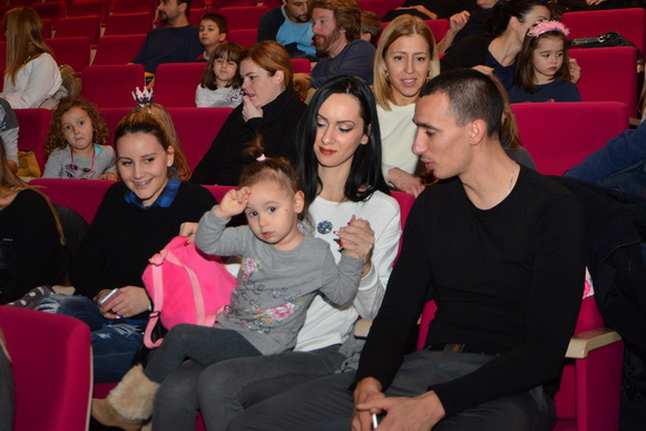 U Kazalištu lutaka Zadar odigrana je predstava “Čarobnjak iz Oza” u režiji Dražena Ferenčine. Foto: Iva Perinčić U Kazalištu lutaka Zadar odigrana je predstava “Čarobnjak iz Oza” u režiji Dražena Ferenčine. Foto: Iva Perinčić