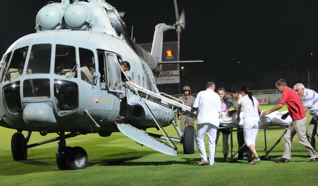 Mostar, 140810. Sinoc je ravnatelj KB Mostar zatrazio hitnu organizaciju medicinskog prijevoza zrakom za zivotno ugrozenog pacijenta iz Mostara, kojem je bila potrebna hitna operacija u KBC-u Rebro u Zagrebu. Pacijent je helikopterom prevezen u Split odak