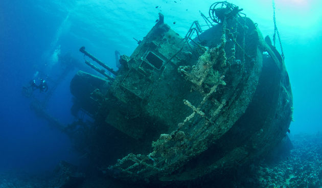 Olupina broda, ilustracija