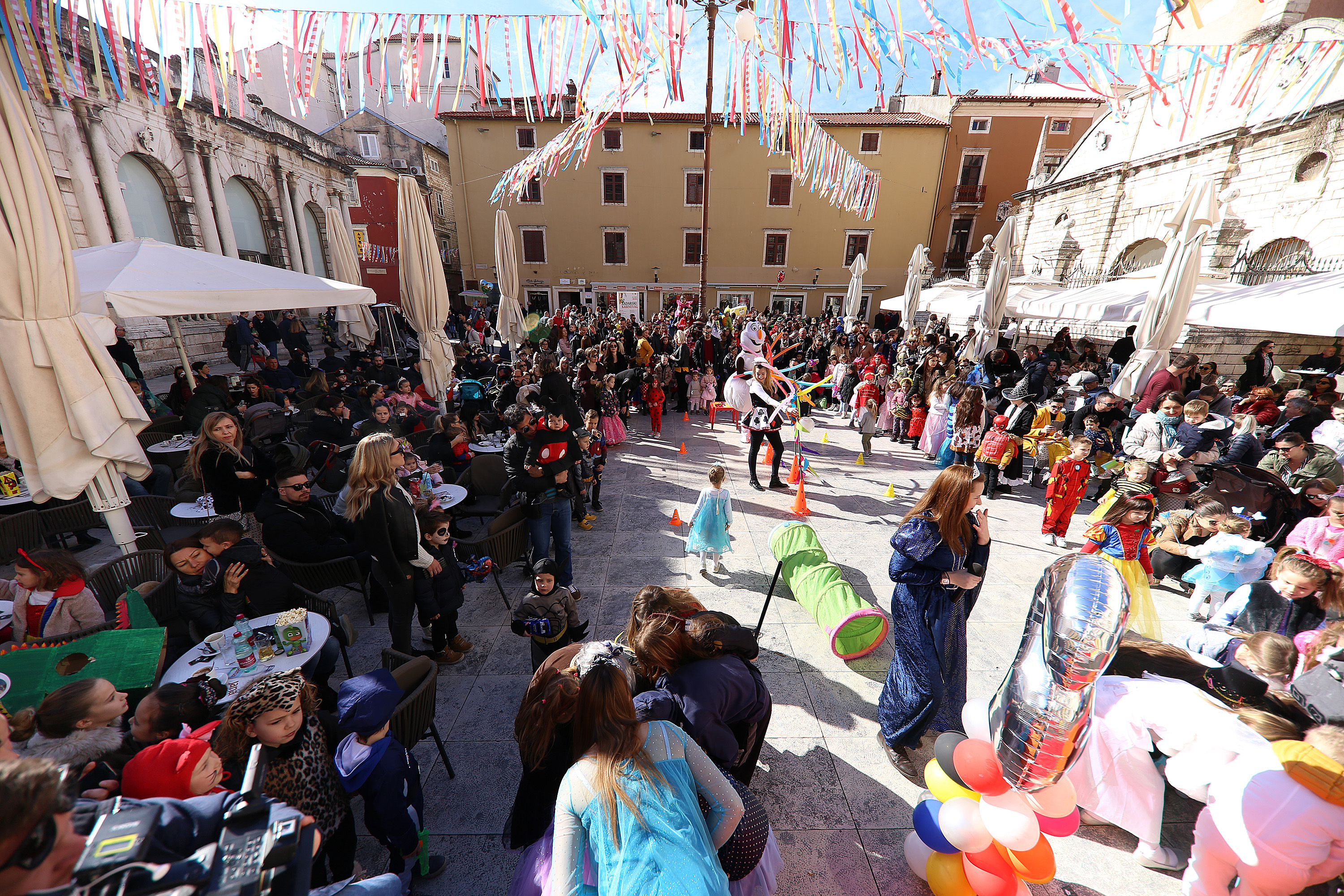 “Šareni Maskograd”: Dječji karneval na Narodnom trgu
