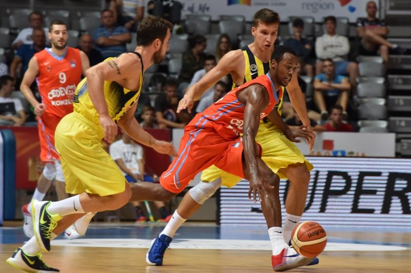 ZDBT 2016: KK Cedevita – Fenerbahce 77-88. Photo: Hrvoje Jelavić/PIXSELL ZDBT 2016: KK Cedevita – Fenerbahce 77-88. Photo: Hrvoje Jelavić/PIXSELL