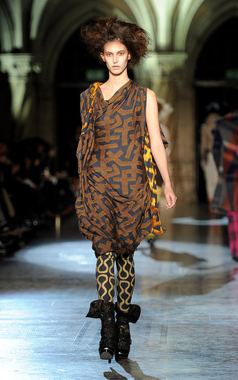 Vivienne Westwood Red Label, Jesen 2010.  (www.coutorture.com)