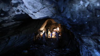 Zadar, 060712.
Predstavljanje novih arheoloskih nalaza iz spilje neandertalaca iz srednjeg paleolitika. Spilja se nalazi u kanjonu ispod utvrde Klicevica u blizini Benkovca. Arheolozi su pronasli ostatke alata kojima su se sluzili neandertalci prije 40 ti