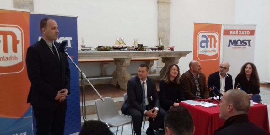 Predstavljeni kandidati koalicije AM i Mosta za dogradonačelnike i dožupane Predstavljeni kandidati koalicije AM i Mosta za dogradonačelnike i dožupane