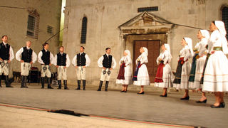 Image 1176189 (auto)