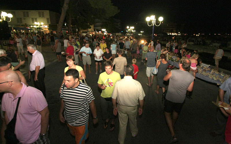 Biograd: Večer starih zanata i rukotvorina (foto: Marin Gospić)