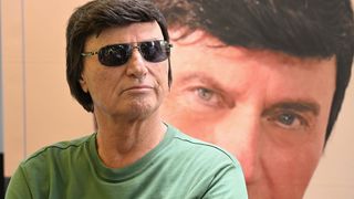 U Croatia Records-u odrzana je promocija novog albuma pjevaca Duska Lokina. U Croatia Records-u odrzana je promocija novog albuma pjevaca Duska Lokina.