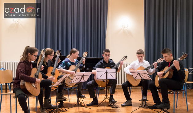 Božićni koncert mladih ansambala Glazbene škole Blagoje Bersa