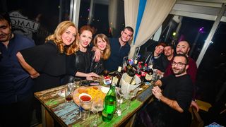 U Famous beach and grill baru Rockatansky bend proslavio je 20 godina djelovanja U Famous beach and grill baru Rockatansky bend proslavio je 20 godina djelovanja