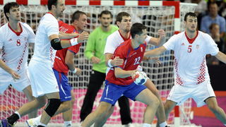London, 310712.
Dvorana Copper Box.
Hrvatska muska rukometna reprezentacija igra utakmicu 2. kolo u skupini B protiv Srbije tokom Olimpijskih Igra u Londonu.
Foto: Drago Sopta / CROPIX