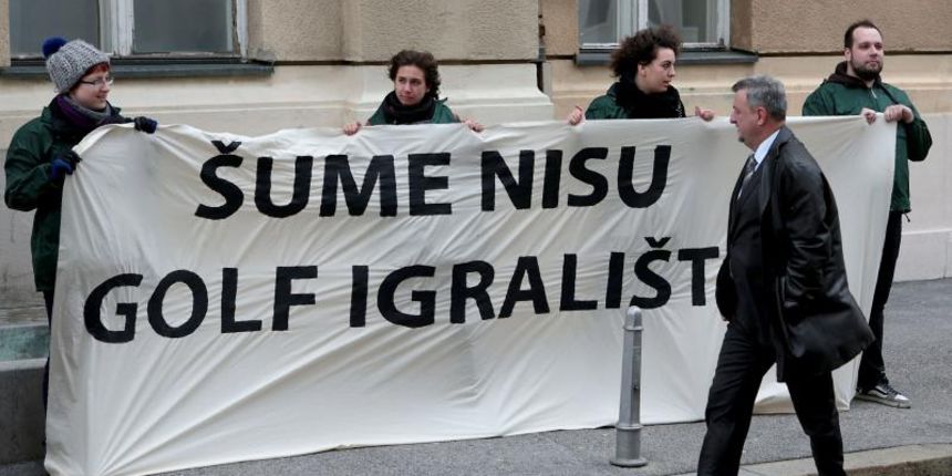 Prosvjeduje Zelena akcija, foto: pixsell.hr Prosvjeduje Zelena akcija, foto: pixsell.hr