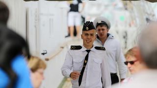 Pokraj Morskih orgulja i Pozdrava Suncu pristao je ruski skolski jedrenjak “Nadezhda”. Dug je 109 metara te ima tri jarbola. Photo: Filip Brala/PIXSELL