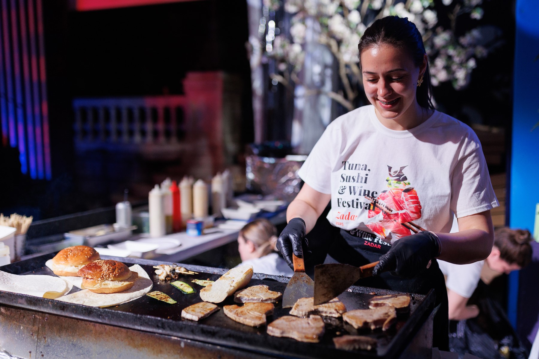 Tuna, Sushi & Wine festival Zadar: Koncert Lucije Marcelić & Pink Noise Tuna, Sushi & Wine festival Zadar: Koncert Lucije Marcelić & Pink Noise