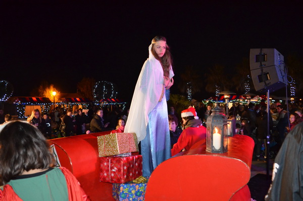 Advent na Viru: Sveta Luce razveselila virske mališane, upaljena treća adventska svijeća Advent na Viru: Sveta Luce razveselila virske mališane, upaljena treća adventska svijeća