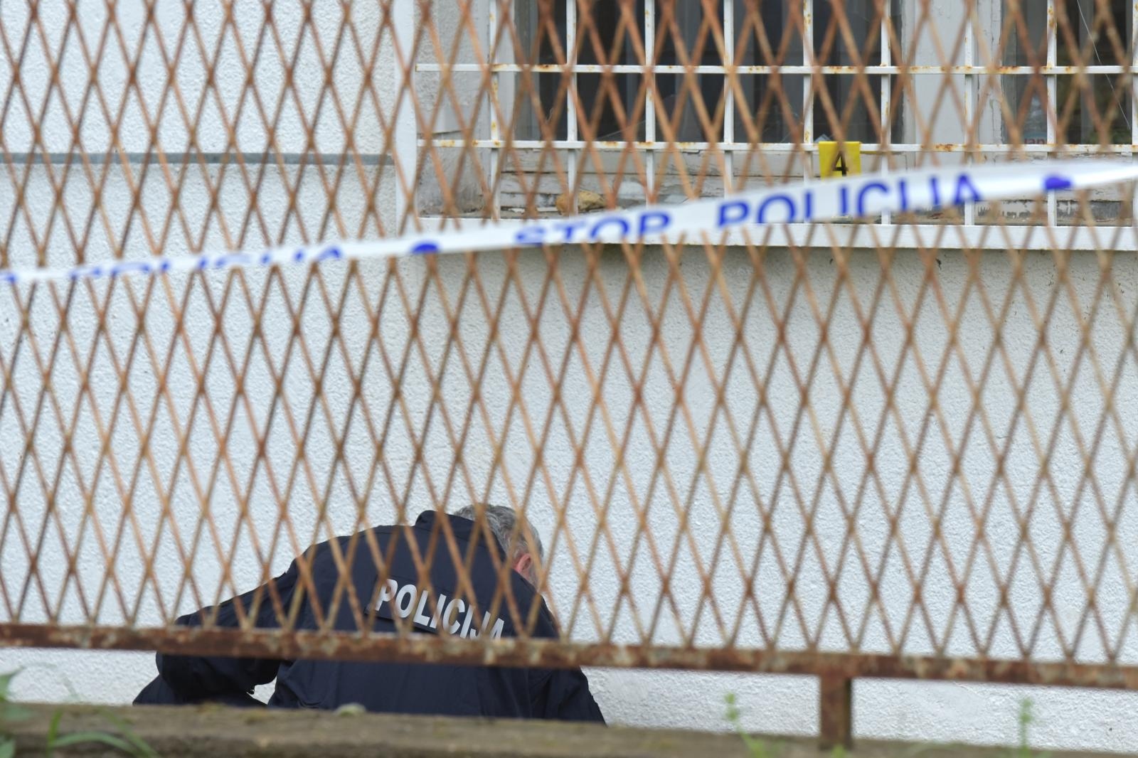 U dvorište PU zadarske tijekom noći bačena ručna bomba