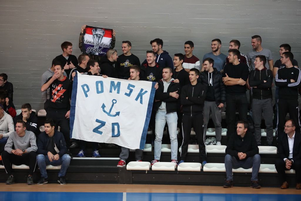 Utakmicom Pomorske i Tehničke škole otvorena košarkaška liga srednjih škola Zadarske županije Utakmicom Pomorske i Tehničke škole otvorena košarkaška liga srednjih škola Zadarske županije